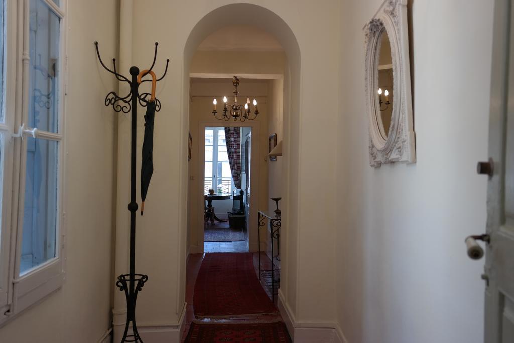 Penthouse Apartment Overlooking Place Carnot Каркассон Экстерьер фото